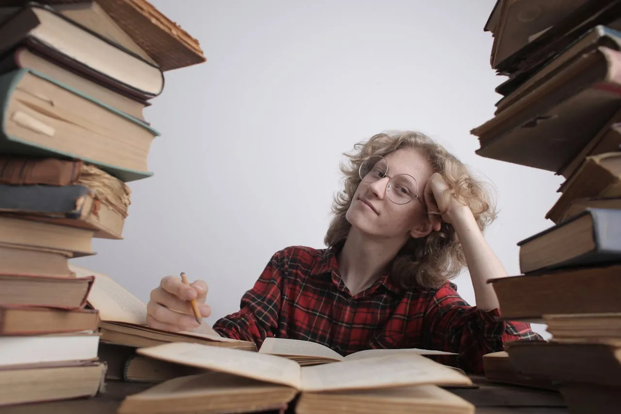 Book Scholarships Image 4